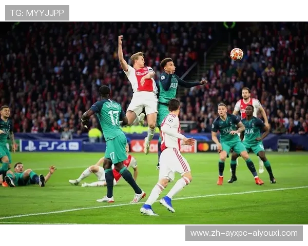 足球比赛中的进攻反击与球队配合战术分析